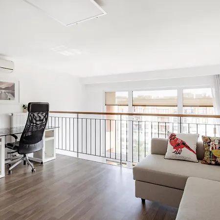 דירה Corvin Promenade 2f Apartment, Downtown בודפשט