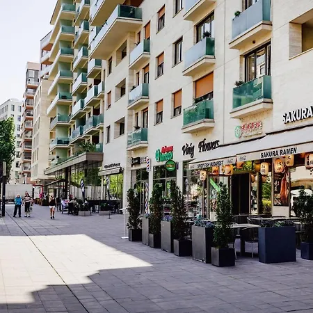 Corvin Promenade 2f Apartment, Downtown