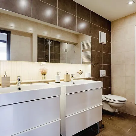 Corvin Promenade 2f Apartment, Downtown